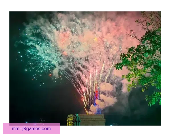 2026世界杯开幕式阿兹特克体育场绚丽烟花点亮世界球迷狂欢夜